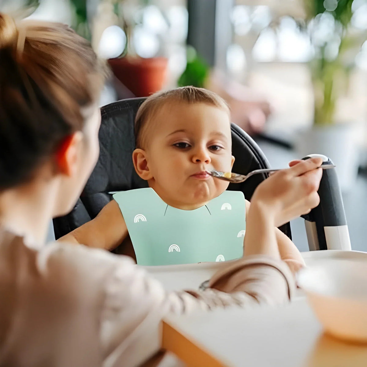 Disposable Baby Bibs – 2 Pack
